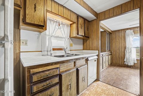 Tiny photo for 3859 Co Rd C, Swanton, OH 43558 (MLS # 10004287)