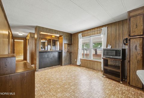 Tiny photo for 3859 Co Rd C, Swanton, OH 43558 (MLS # 10004287)