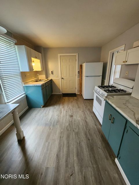 Tiny photo for 29 Magyar Street, Toledo, OH 43605 (MLS # 10008465)