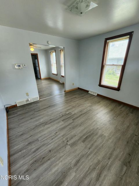 Tiny photo for 29 Magyar Street, Toledo, OH 43605 (MLS # 10008465)