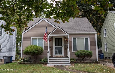 Photo of 4210 Bowen Road, Toledo, OH 43613 (MLS # 10000186)
