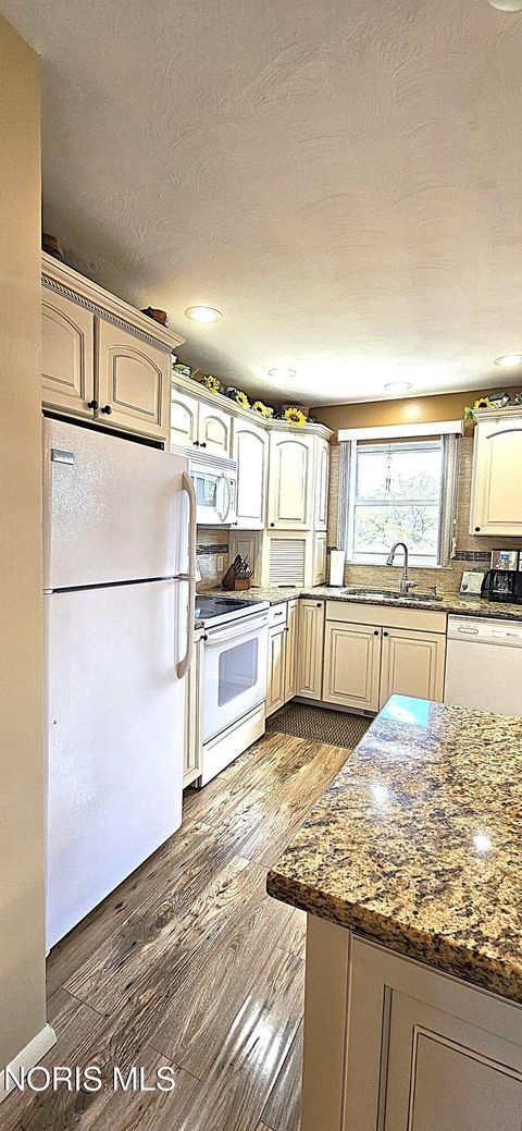 Tiny photo for 311 Mallard Road, Perrysburg, OH 43551 (MLS # 10008039)