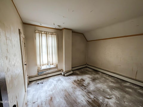 Tiny photo for 799 S Wood Street, Fostoria, OH 44830 (MLS # 10014123)