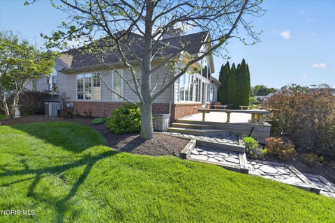 Tiny photo for 9209 Summer Song Lane, Sylvania, OH 43560 (MLS # 10007308)
