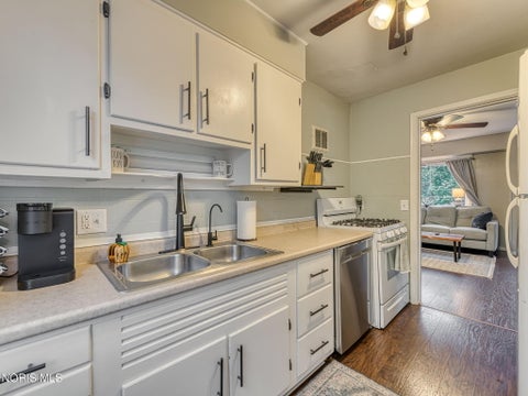 Tiny photo for 3902 Orono Drive, Toledo, OH 43614 (MLS # 10014762)