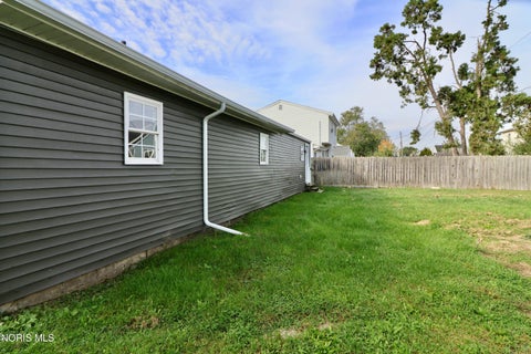 Tiny photo for 2163 Hoops Drive, Toledo, OH 43611 (MLS # 10014835)