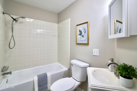 Tiny photo for 2163 Hoops Drive, Toledo, OH 43611 (MLS # 10014835)