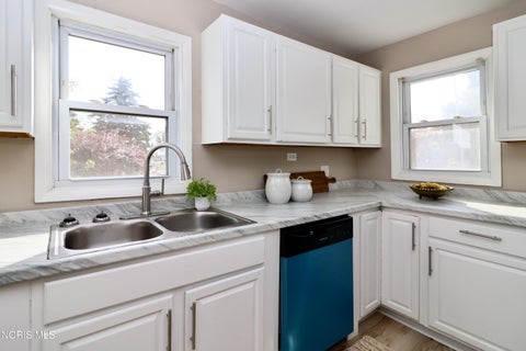 Tiny photo for 2163 Hoops Drive, Toledo, OH 43611 (MLS # 10014835)