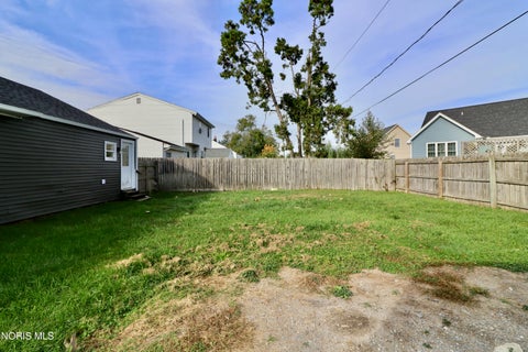 Tiny photo for 2163 Hoops Drive, Toledo, OH 43611 (MLS # 10014835)