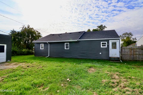 Tiny photo for 2163 Hoops Drive, Toledo, OH 43611 (MLS # 10014835)