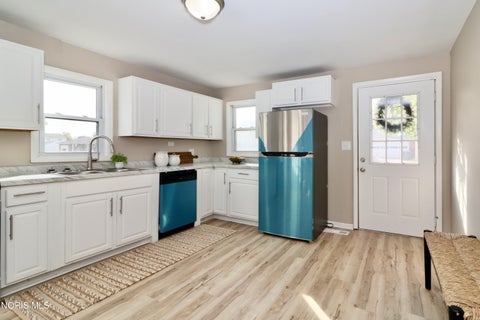 Tiny photo for 2163 Hoops Drive, Toledo, OH 43611 (MLS # 10014835)