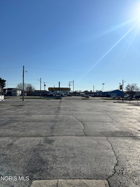 Tiny photo for 208 E State Street, Fremont, OH 43420 (MLS # 10008901)