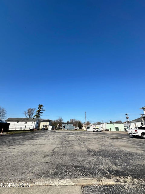 Tiny photo for 208 E State Street, Fremont, OH 43420 (MLS # 10008901)