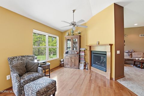 Tiny photo for 1925 Lippincott Avenue, Findlay, OH 45840 (MLS # 10007460)