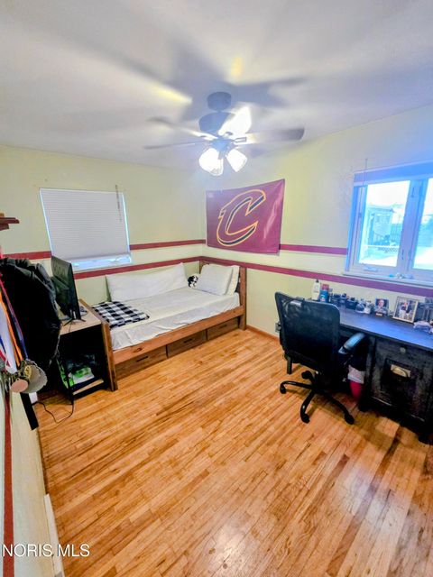 Tiny photo for 2063 Wilshire Avenue, Toledo, OH 43614 (MLS # 10009512)