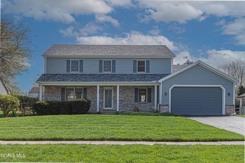 Photo of 2237 Heatherview Drive, Maumee, OH 43537 (MLS # 10006609)