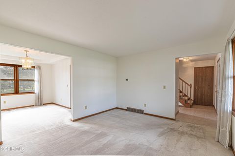 Tiny photo for 2237 Heatherview Drive, Maumee, OH 43537 (MLS # 10006609)