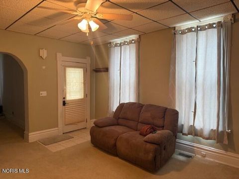 Tiny photo for 905 Walbridge Avenue, Toledo, OH 43609 (MLS # 10005184)