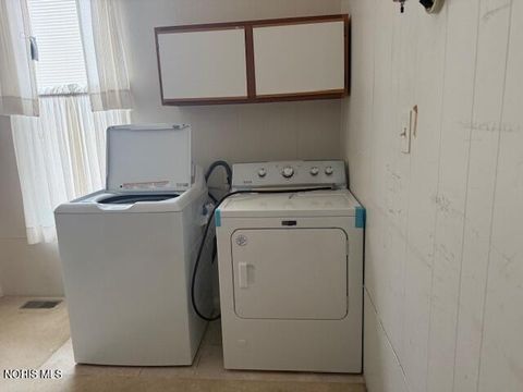 Tiny photo for 905 Walbridge Avenue, Toledo, OH 43609 (MLS # 10005184)