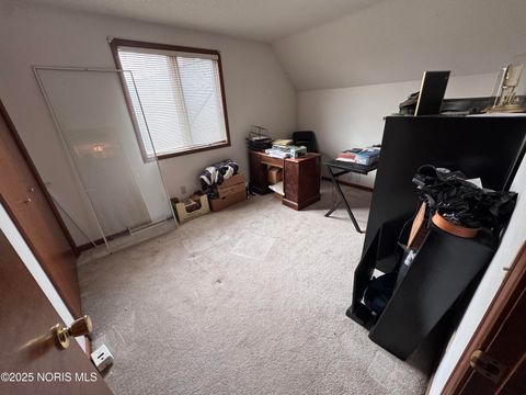 Tiny photo for 1703 Glenross Boulevard, Oregon, OH 43616 (MLS # 10002346)