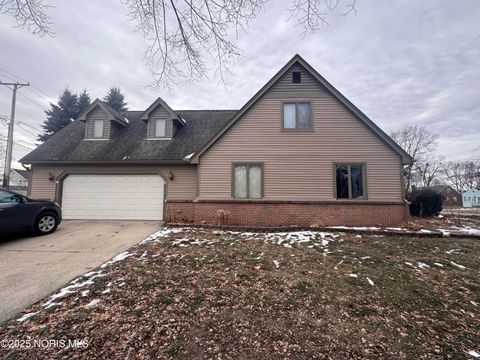 Tiny photo for 1703 Glenross Boulevard, Oregon, OH 43616 (MLS # 10002346)