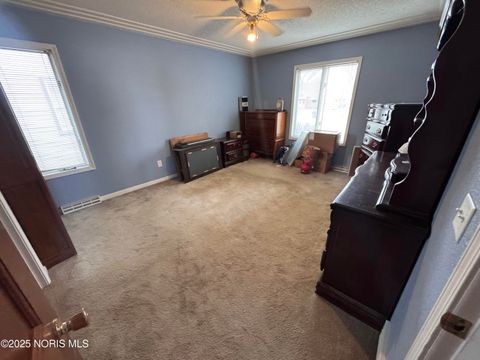 Tiny photo for 1703 Glenross Boulevard, Oregon, OH 43616 (MLS # 10002346)