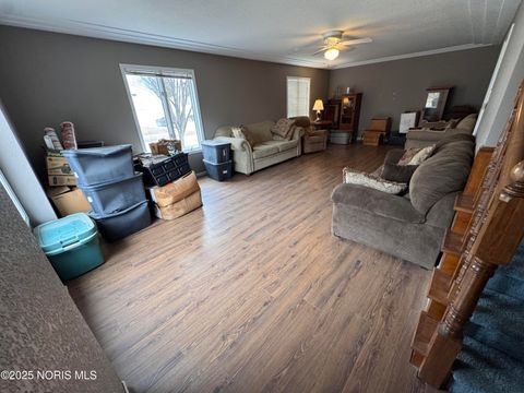 Tiny photo for 1703 Glenross Boulevard, Oregon, OH 43616 (MLS # 10002346)