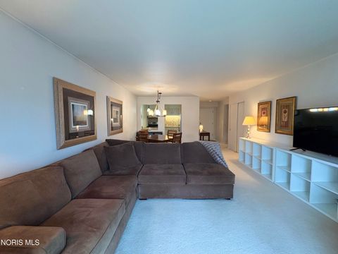 Tiny photo for 5679 Monroe Street # 709, Sylvania, OH 43560 (MLS # 10004935)