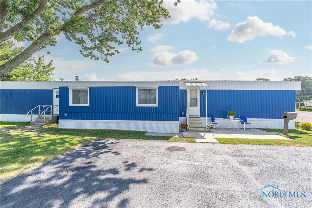 1854 Huntington Drive