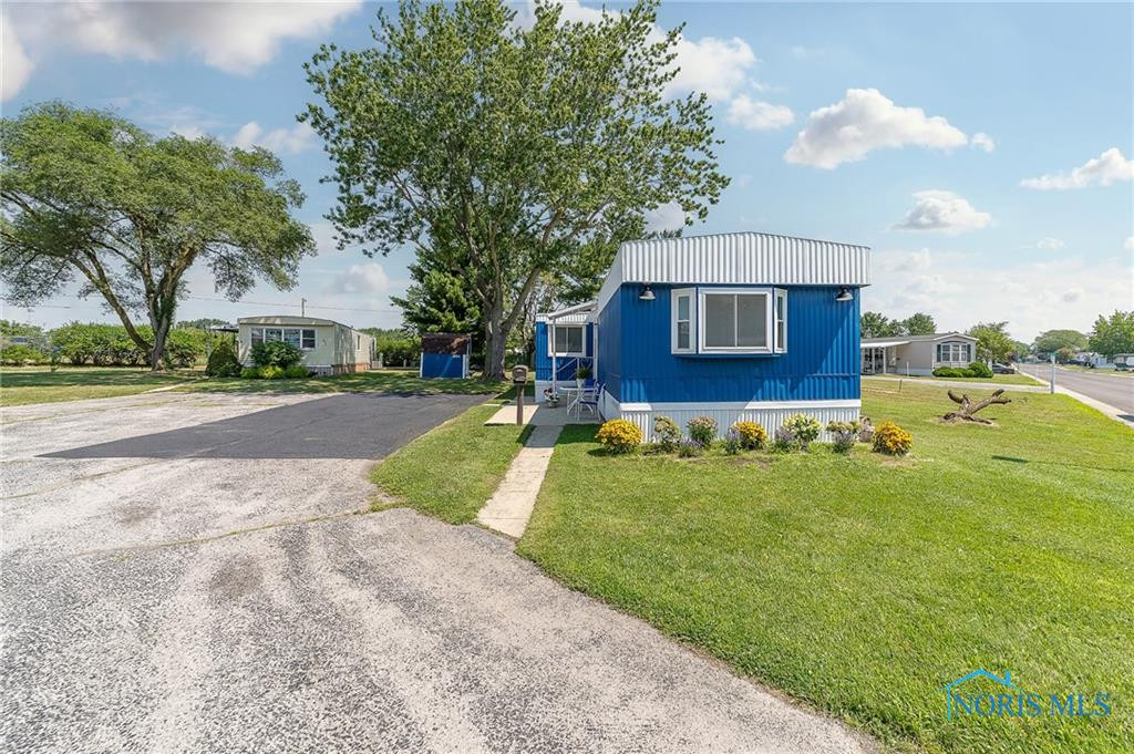 1854 Huntington Drive