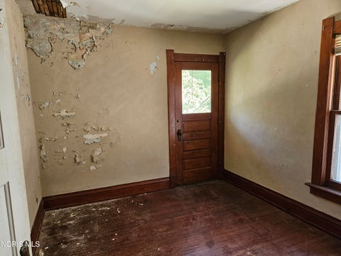 Tiny photo for 428 Saint Louis Street, Toledo, OH 43605 (MLS # 10012422)