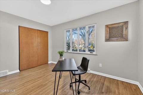 Tiny photo for 507 S Goodyear Street, Oregon, OH 43616 (MLS # 10004507)