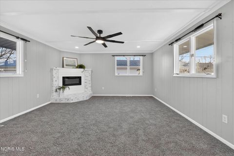 Tiny photo for 507 S Goodyear Street, Oregon, OH 43616 (MLS # 10004507)