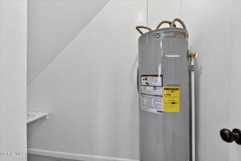 Tiny photo for 507 S Goodyear Street, Oregon, OH 43616 (MLS # 10004507)