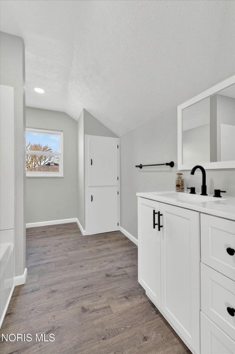 Tiny photo for 507 S Goodyear Street, Oregon, OH 43616 (MLS # 10004507)