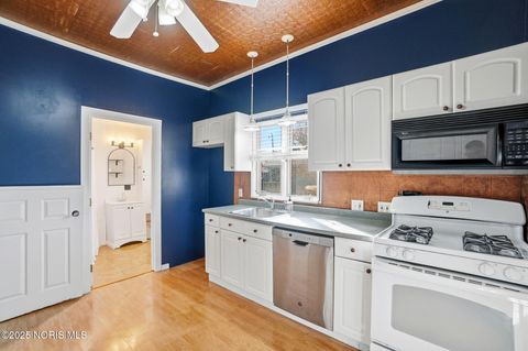 Tiny photo for 104 E Main Street, Haskins, OH 43525 (MLS # 10000571)