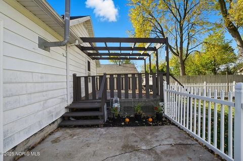 Tiny photo for 104 E Main Street, Haskins, OH 43525 (MLS # 10000571)