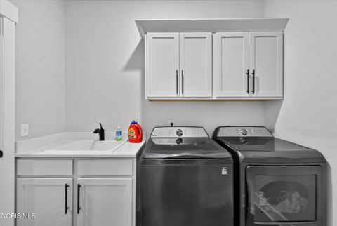 Tiny photo for 9222 Grande Court, Sylvania, OH 43560 (MLS # 10009448)
