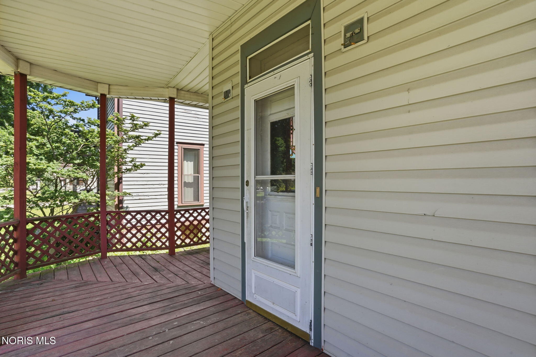 309 W Broadway Street