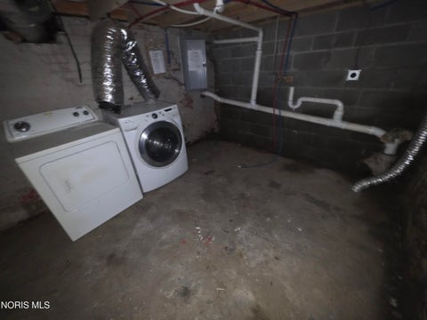 Tiny photo for 520 Jervis Street, Toledo, OH 43609 (MLS # 10013109)