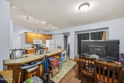 Tiny photo for 1744 Duncan Road, Toledo, OH 43613 (MLS # 10013786)