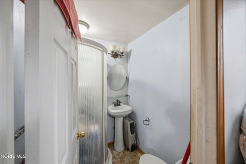 Tiny photo for 1744 Duncan Road, Toledo, OH 43613 (MLS # 10013786)