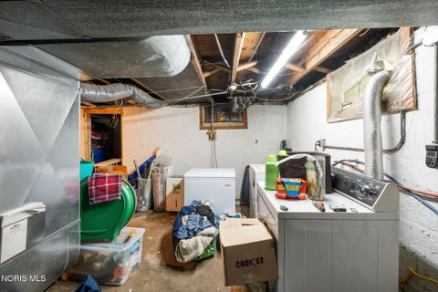 Tiny photo for 1744 Duncan Road, Toledo, OH 43613 (MLS # 10013786)