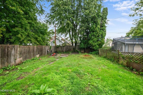 Tiny photo for 1744 Duncan Road, Toledo, OH 43613 (MLS # 10013786)