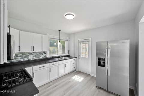 Tiny photo for 1536 Albert Street, Toledo, OH 43605 (MLS # 10012348)