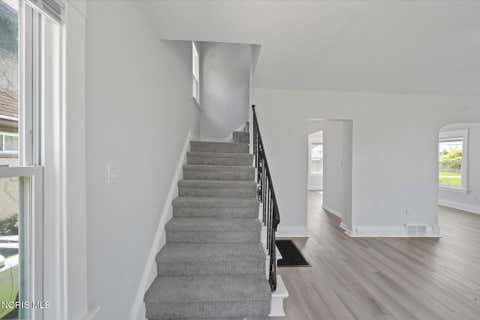Tiny photo for 1536 Albert Street, Toledo, OH 43605 (MLS # 10012348)