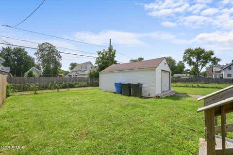 Tiny photo for 1536 Albert Street, Toledo, OH 43605 (MLS # 10012348)