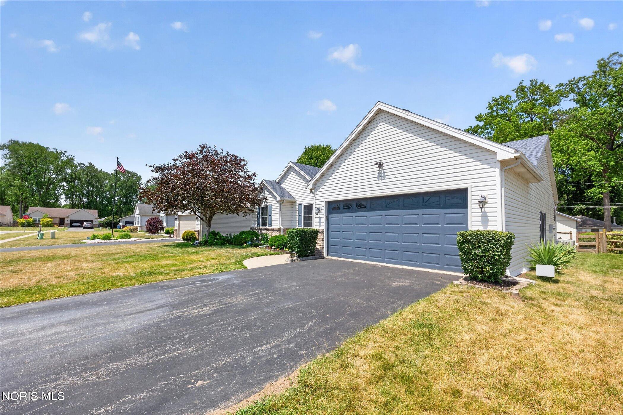 6930 Clearview Cove