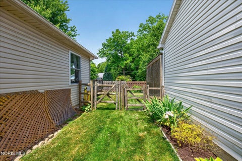 Tiny photo for 6930 Clearview Cove, Holland, OH 43528 (MLS # 10008748)