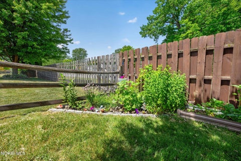 Tiny photo for 6930 Clearview Cove, Holland, OH 43528 (MLS # 10008748)